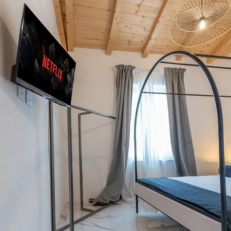 Palazzo San Zeno Διαμέρισμα *