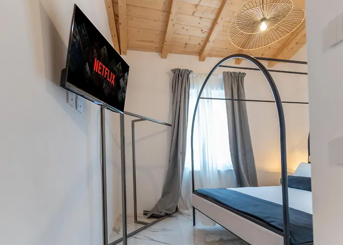 Palazzo San Zeno Διαμέρισμα *